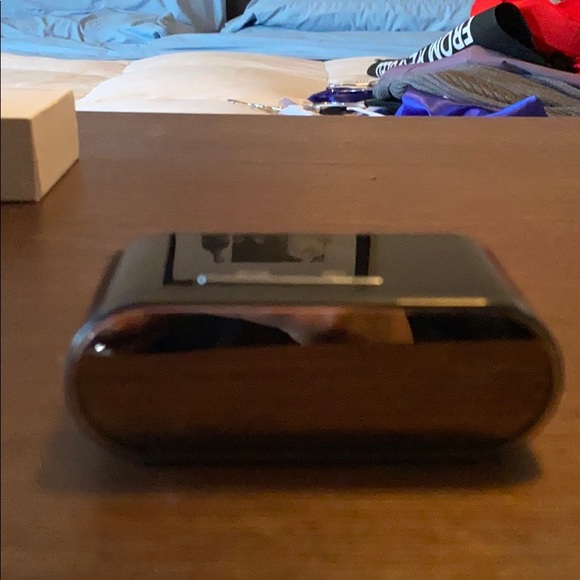 Electronic clock with a hidden camera - Picture 2 of 5